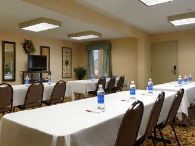 Ramada By Wyndham West Memphis Hotel Facilities photo